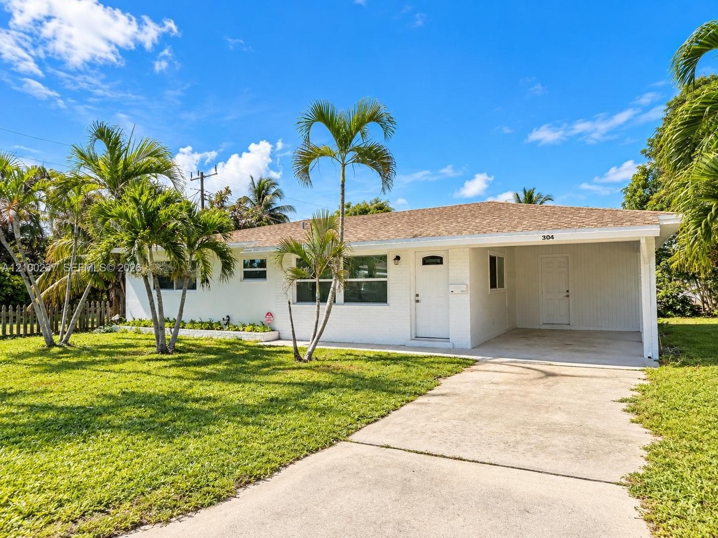304 SW 6th Ave, Boynton Beach FL 33435