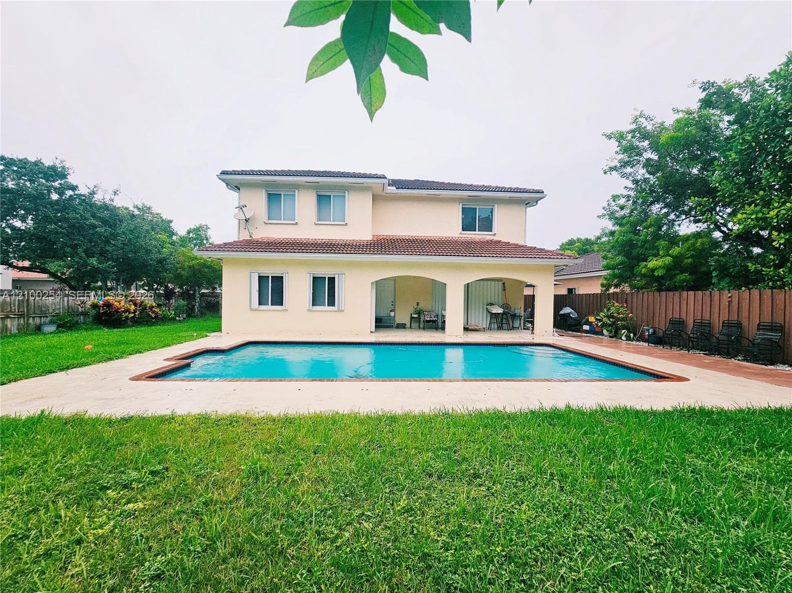 13194 SW 142nd St, Miami FL 33186