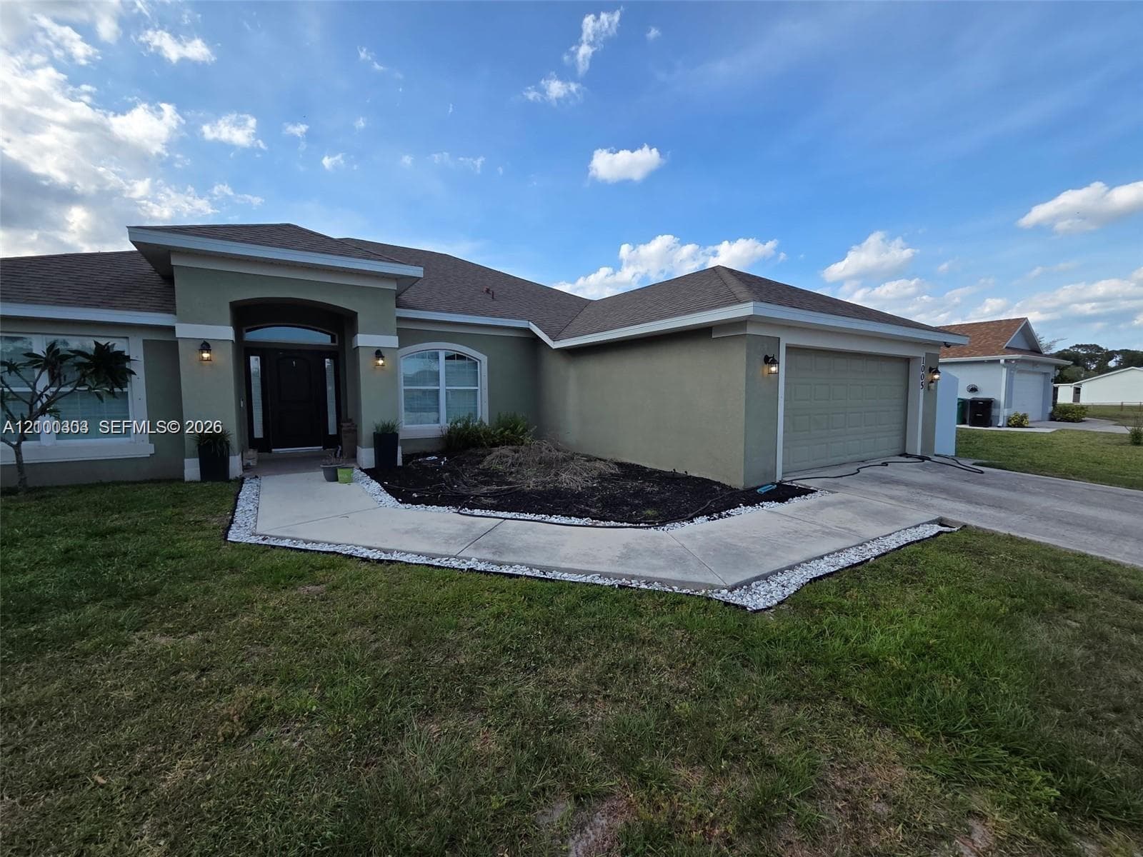 1005 SW Bay State Rd, Port St. Lucie FL 34953