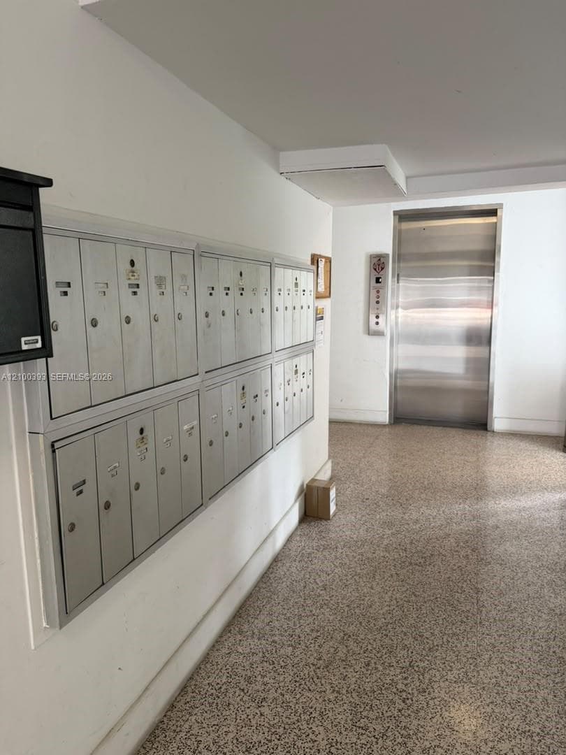 1400 Lincoln Rd # 301, Miami Beach FL 33139