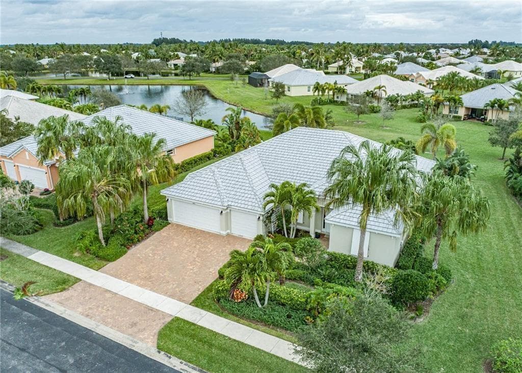 6400 Monserrat Drive, Vero Beach FL 32967
