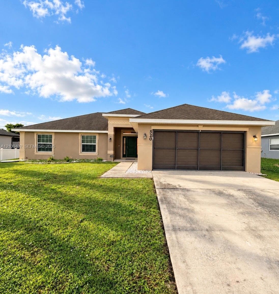 520 SW Kabot Ave, Port St. Lucie FL 34953