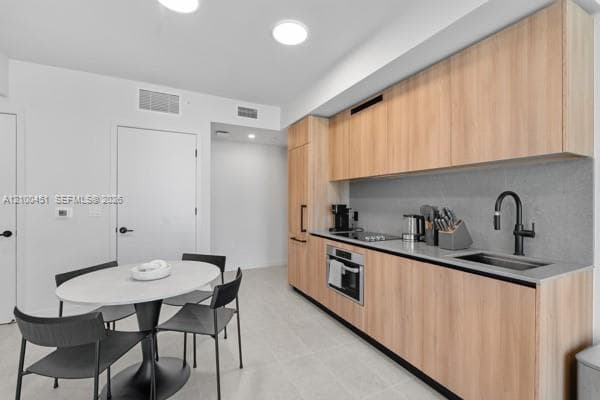 121 NE 5th St # 1813, Miami FL 33132