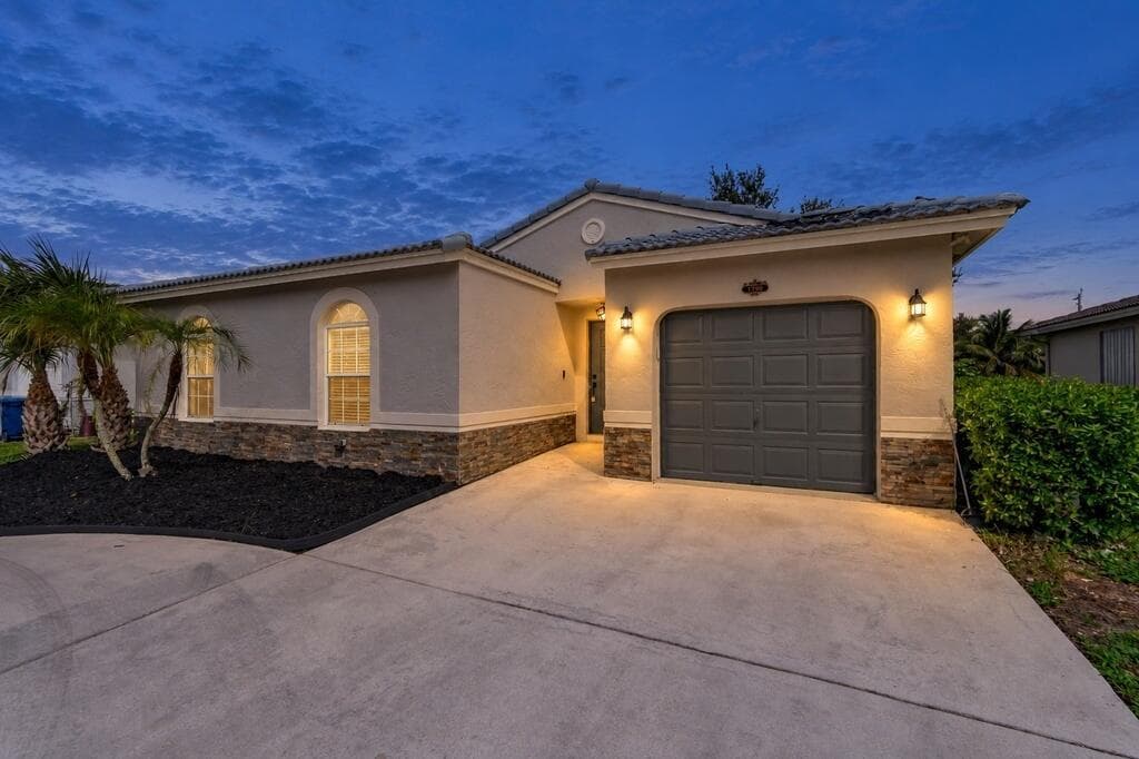 1790 NW 56TH Avenue, Lauderhill FL 33313