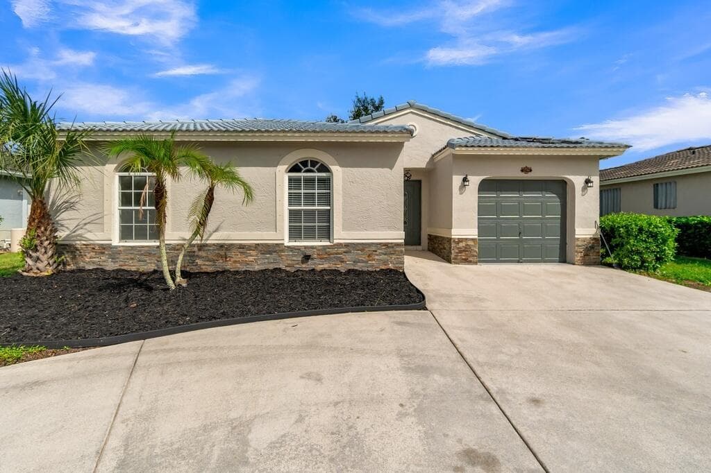 1790 NW 56TH Avenue, Lauderhill FL 33313