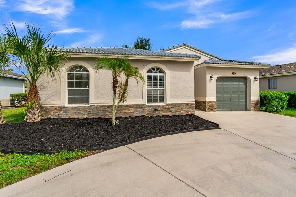 1790 NW 56TH Avenue, Lauderhill FL 33313