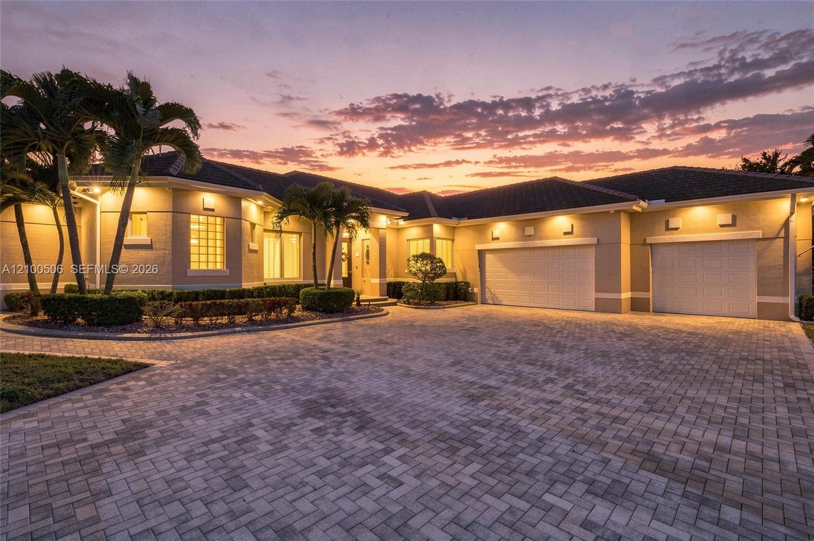 1320 NW 118th Ave, Plantation FL 33323
