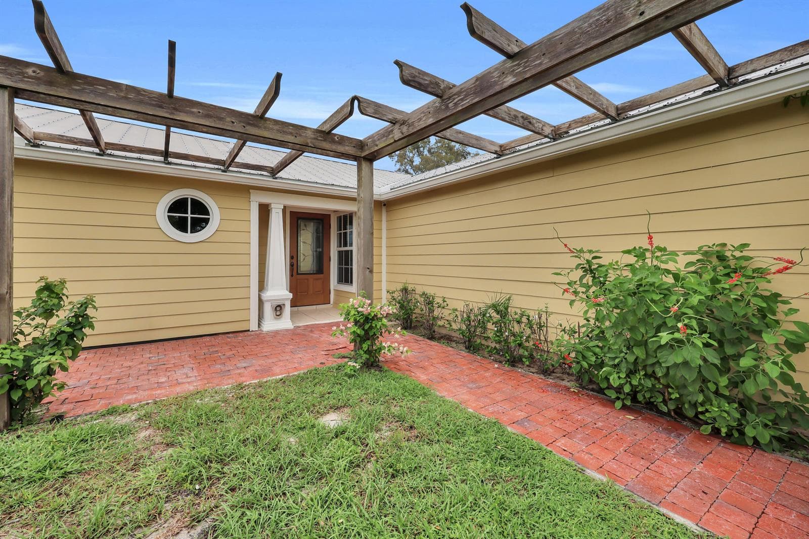351 SW Dwight Avenue, Port St. Lucie FL 34983