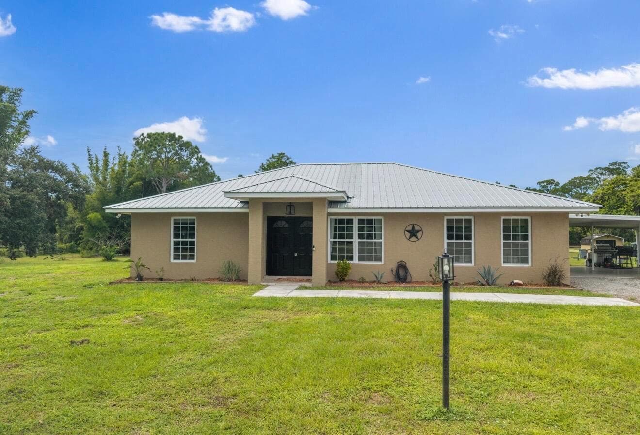 13351 NE 22nd Avenue, Okeechobee FL 34972
