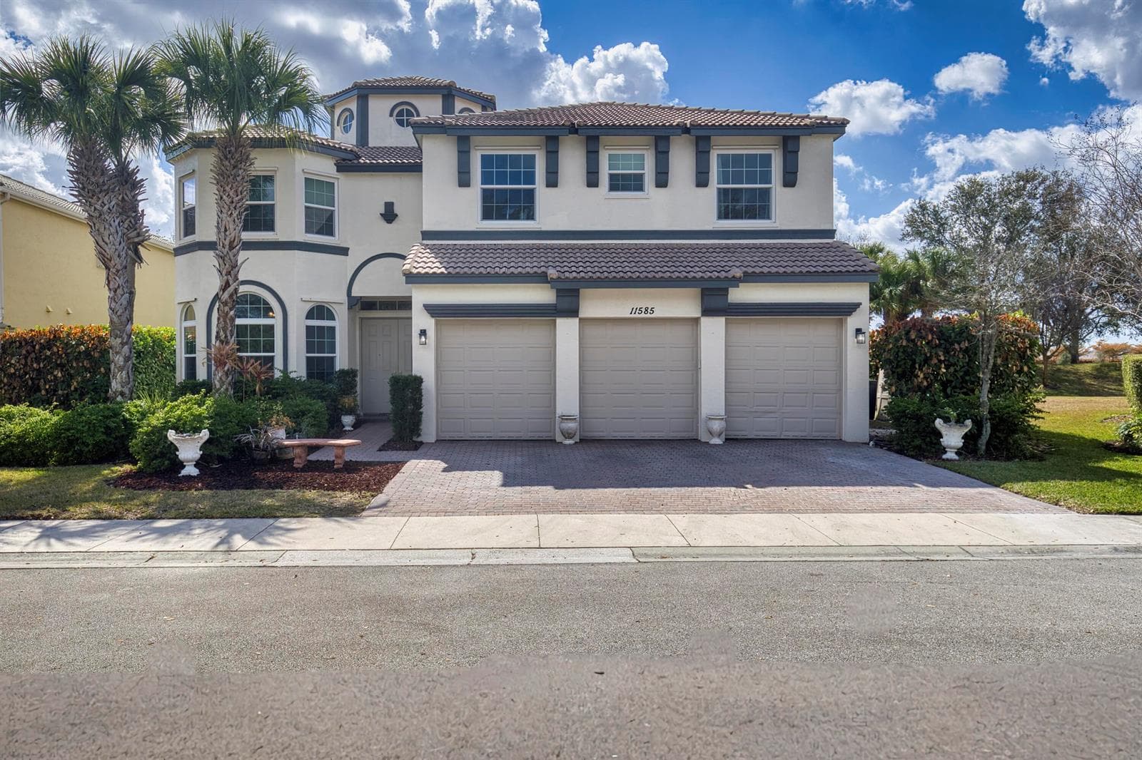 11585 SW Fieldstone Way, Port St. Lucie FL 34987