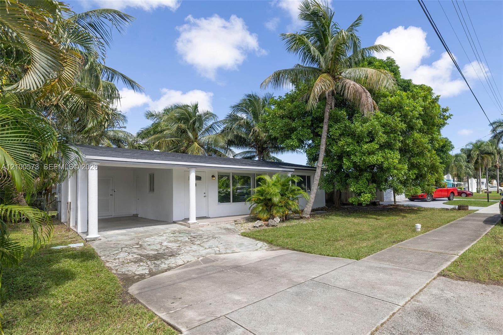 2733 Harding St, Hollywood FL 33020