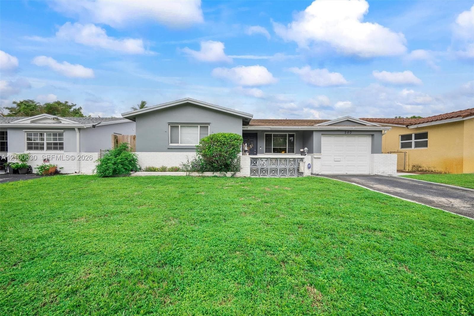 540 S Rainbow Dr, Hollywood FL 33021