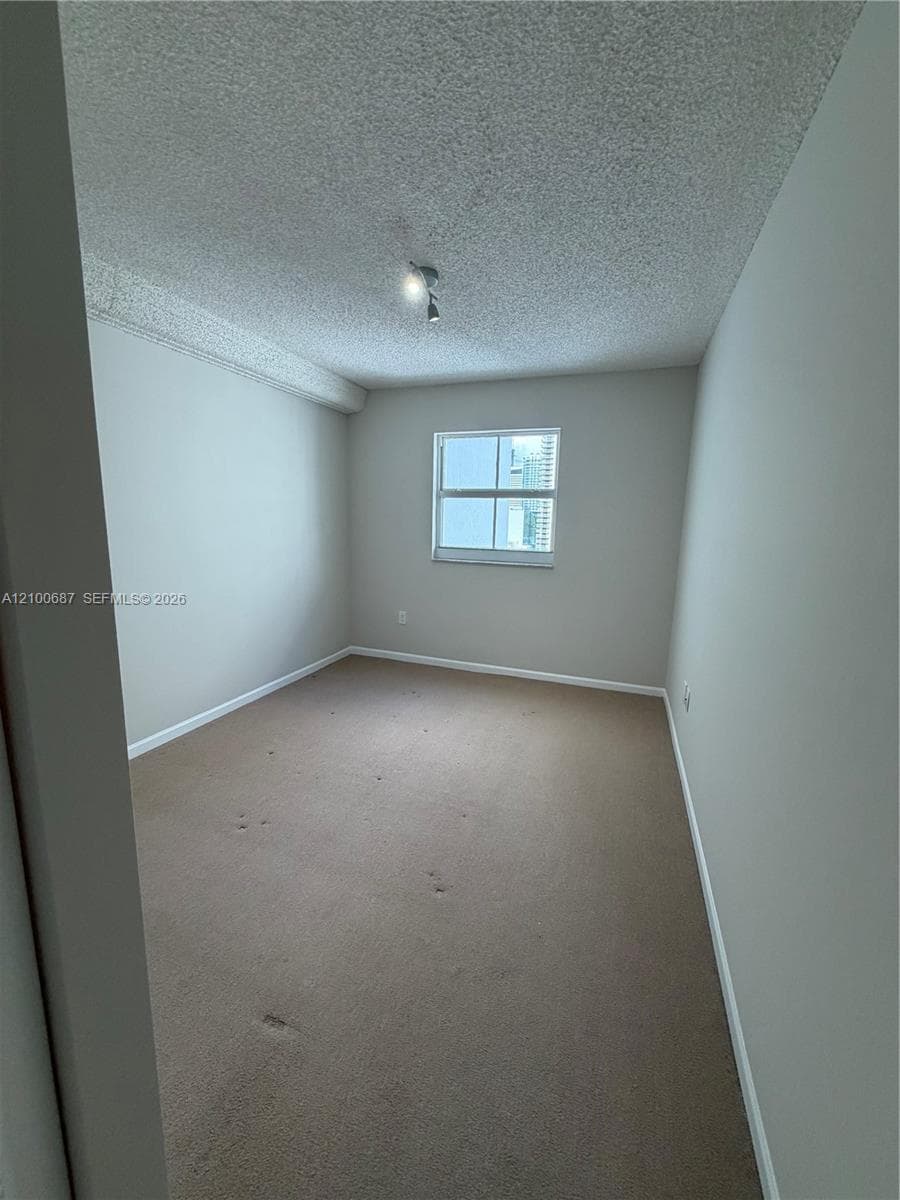 185 SE 14th Ter # 2512, Miami FL 33131