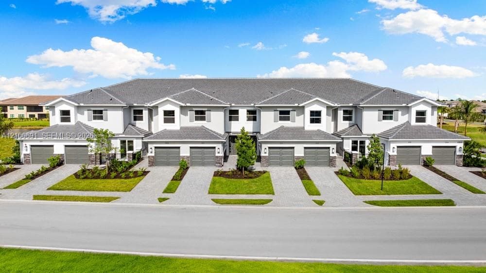 15345 Giardino Drive Unit 202, Naples FL 34114