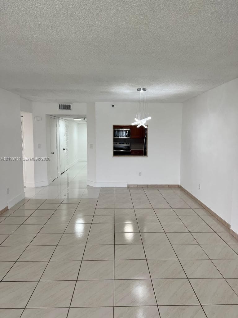 20850 San Simeon Way # 5, Miami FL 33179