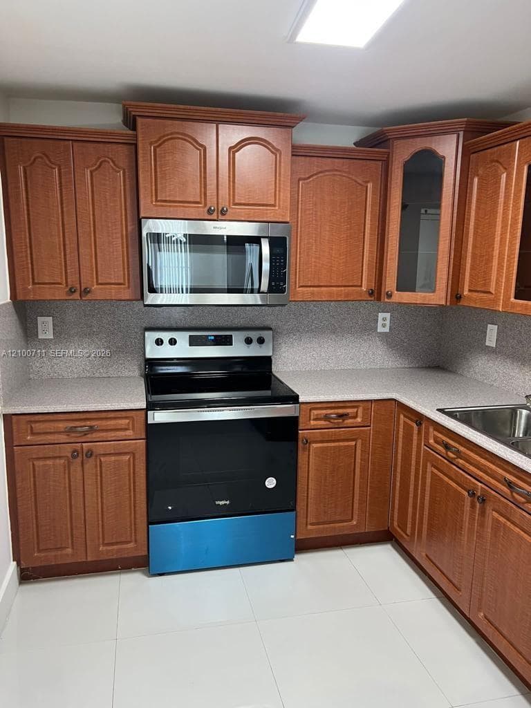 20850 San Simeon Way # 5, Miami FL 33179