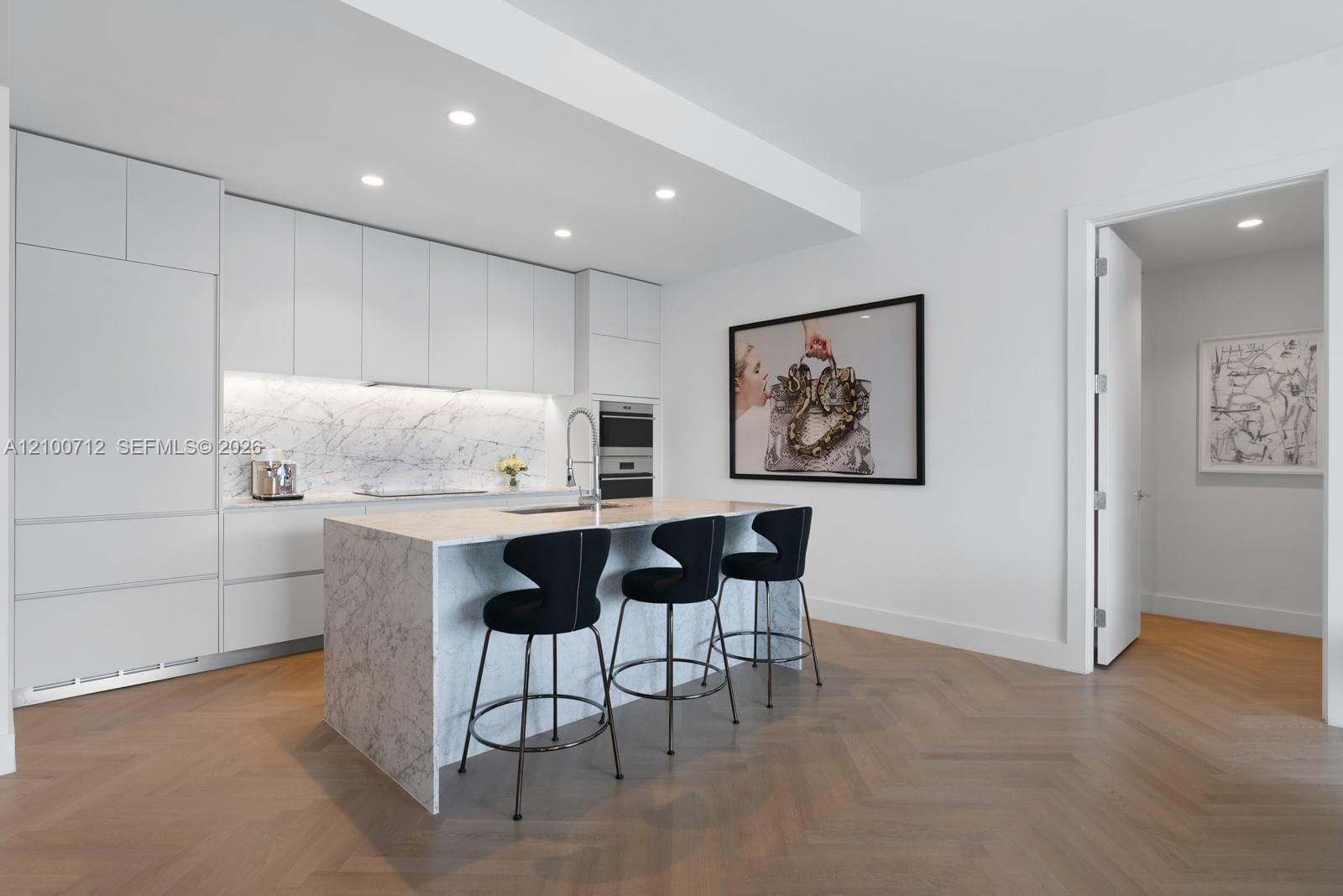 5775 Collins Ave # 1005, Miami Beach FL 33140