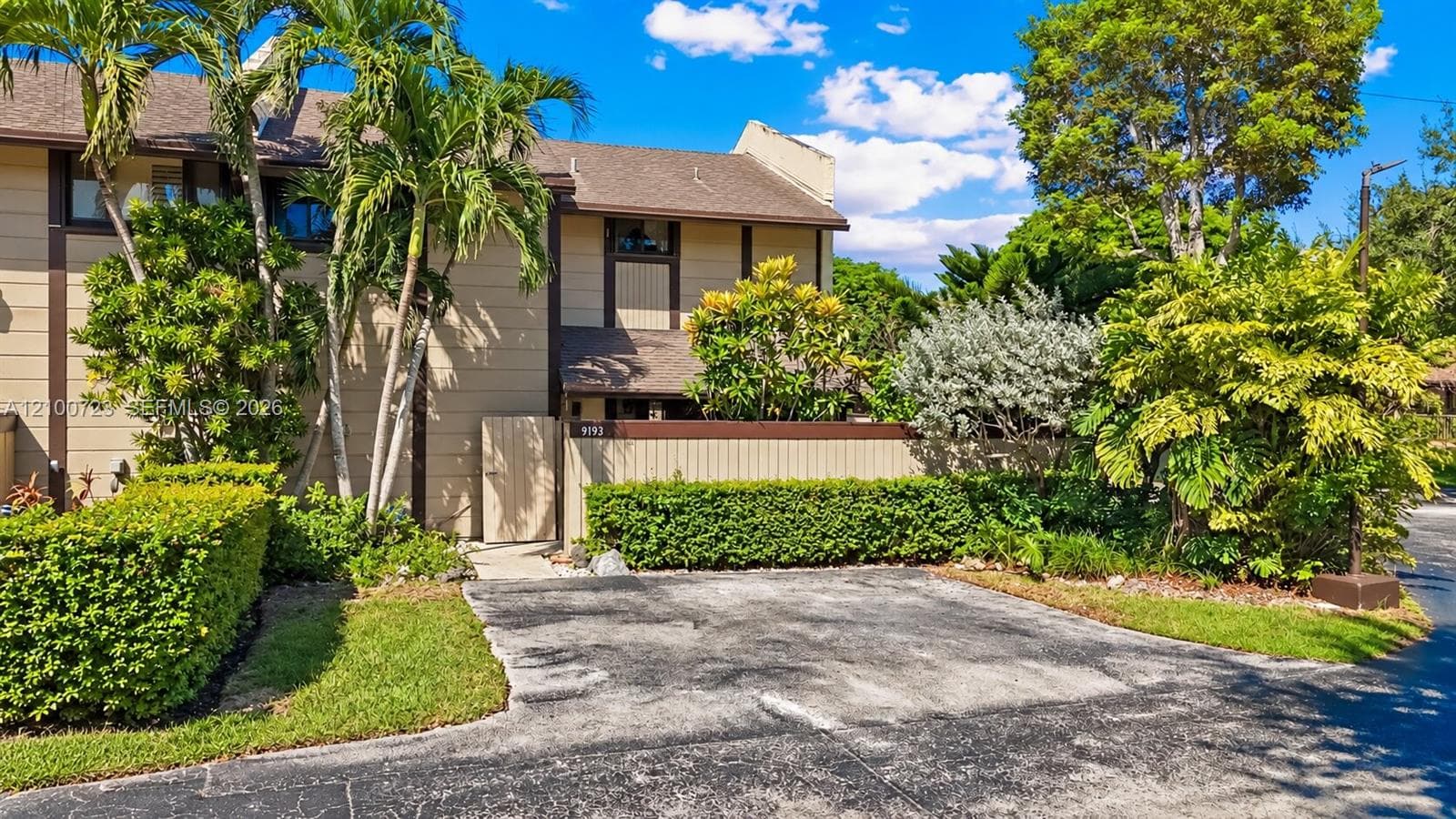 9193 SW 128th Ln, Miami FL 33176