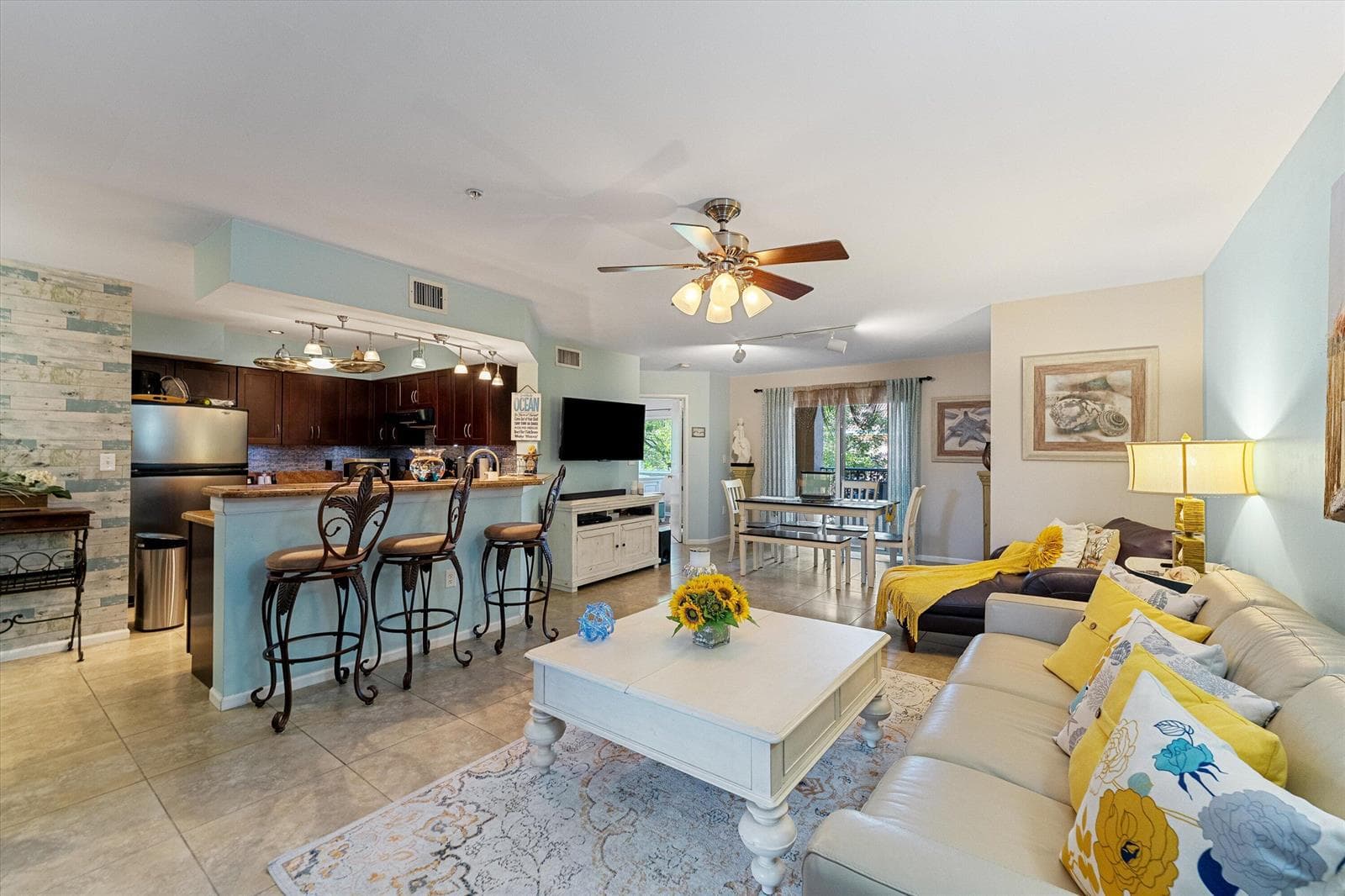 200 Scotia Drive # 302, Hypoluxo FL 33462