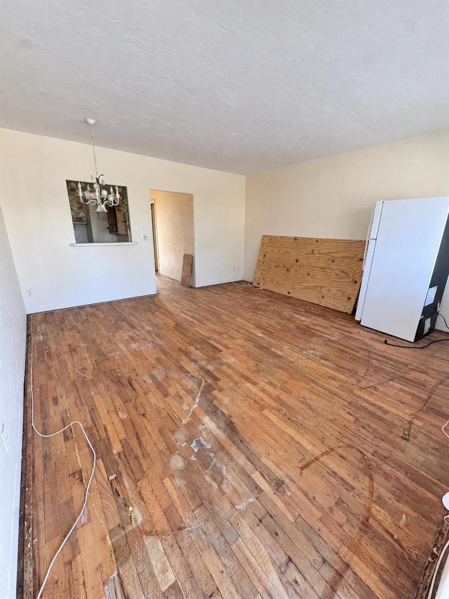 600 LAYNE Boulevard # 211, Hallandale Beach FL 33009