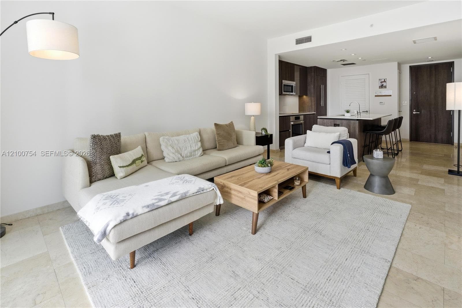 68 SE 6th St # 1106, Miami FL 33131