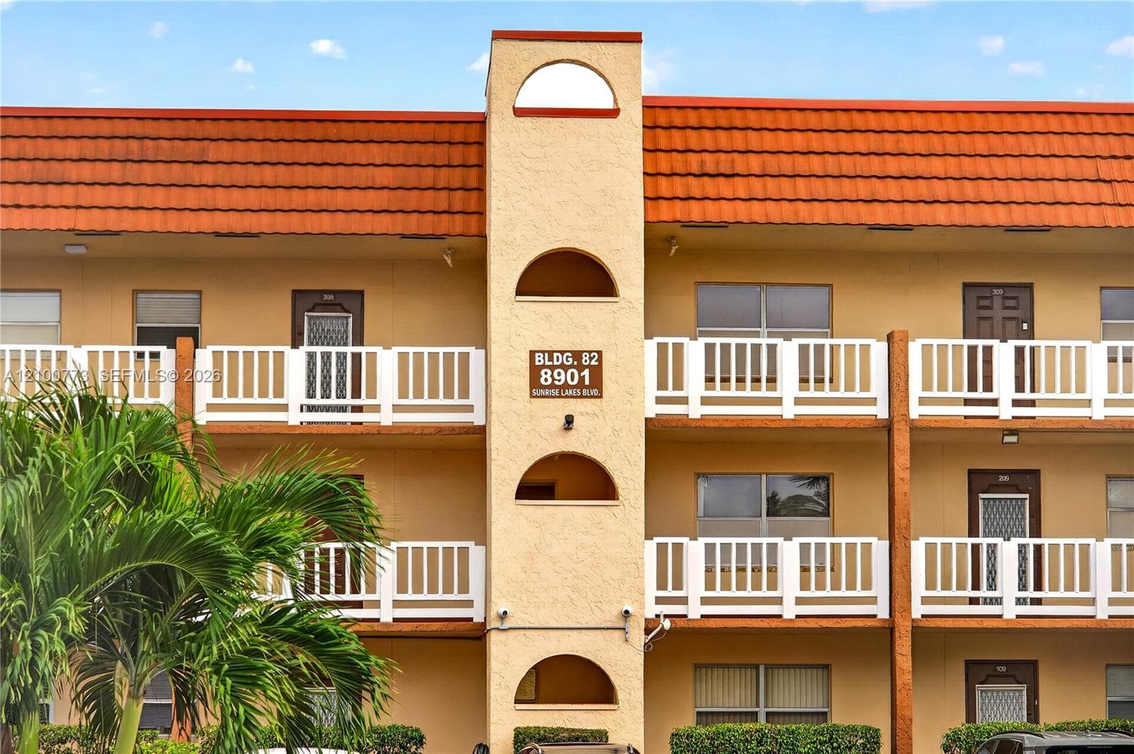 8901 Sunrise Lakes Blvd # 204, Sunrise FL 33322