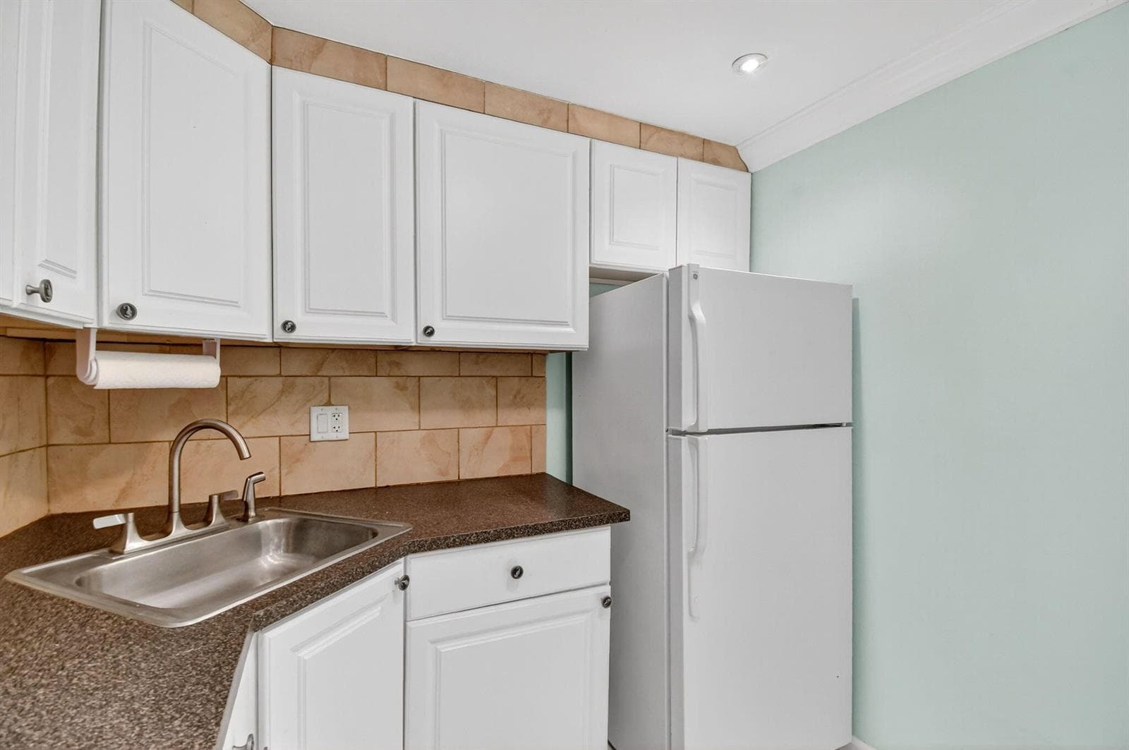 5203 NE 24th Terrace # B105, Fort Lauderdale FL 33308