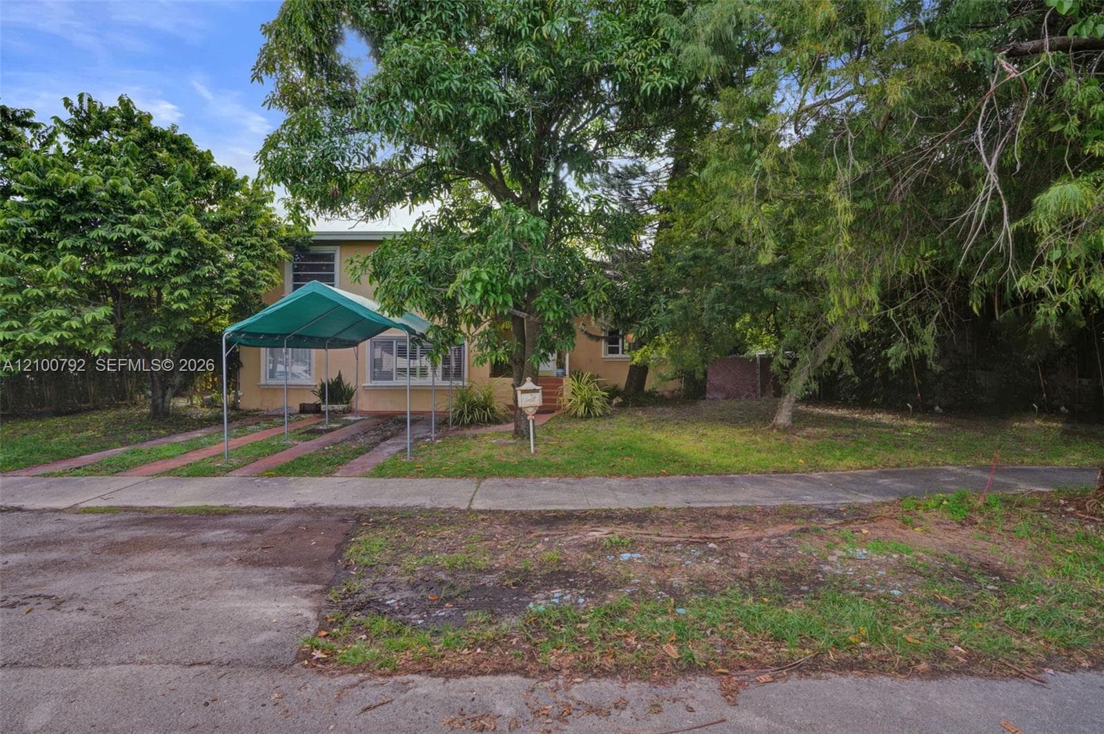2210 SW 79th Ct, Miami FL 33155