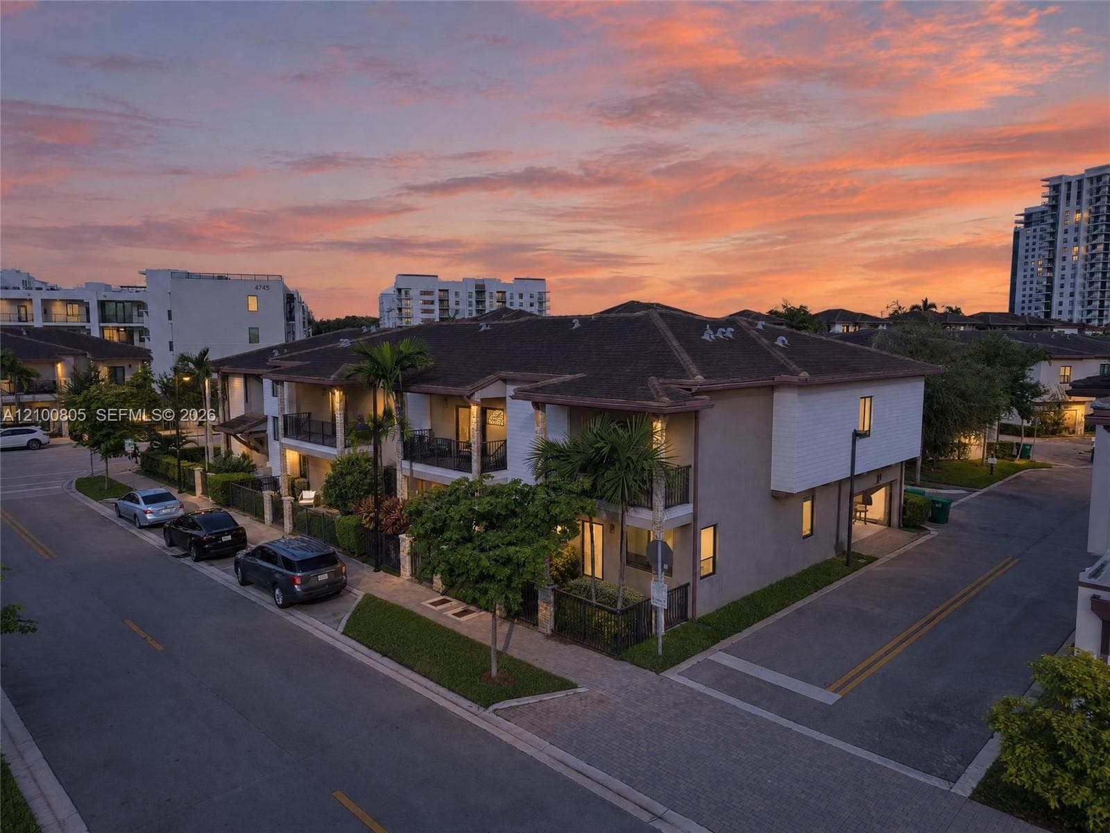8373 NW 49th St, Doral FL 33166