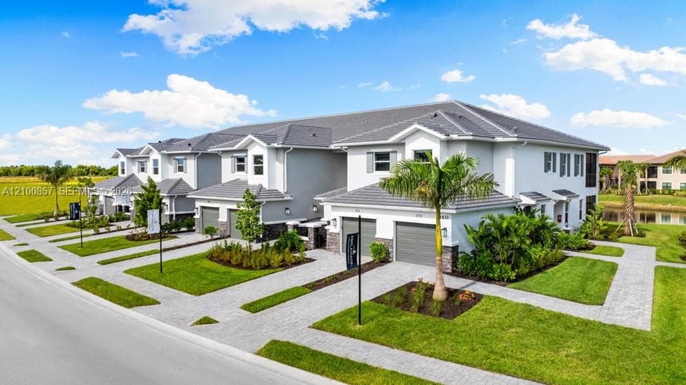 15349 Giardino Drive Unit 103, Naples FL 34114