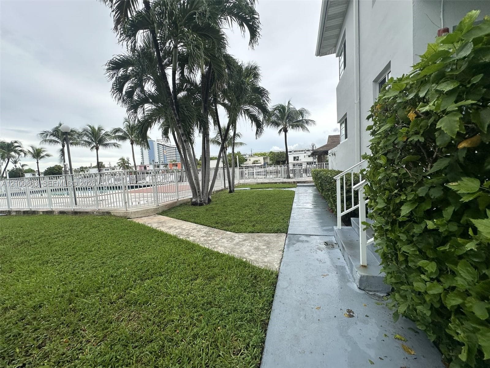 7207 Bay Dr # 13, Miami Beach FL 33141
