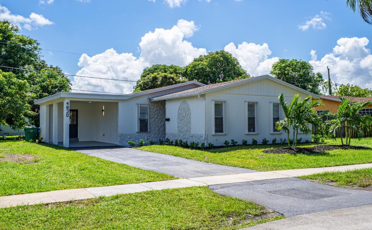 4830 NW 18th Street, Lauderhill FL 33313