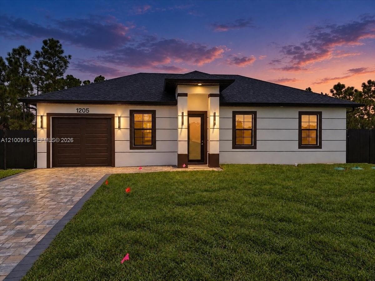 1205 Damen St E, Lehigh Acres FL 33974