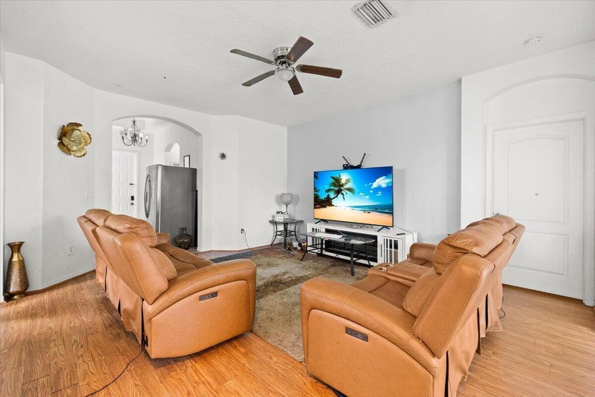 122 Seminole Lakes Drive, Royal Palm Beach FL 33411