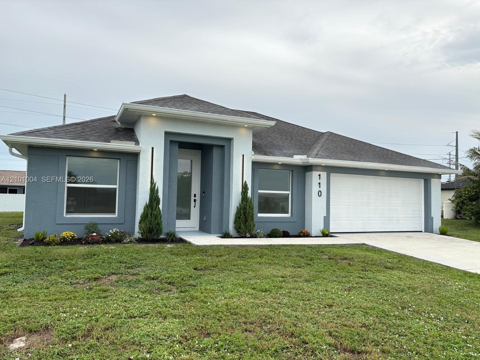 110 NW 24th Ter, Cape Coral FL 33993