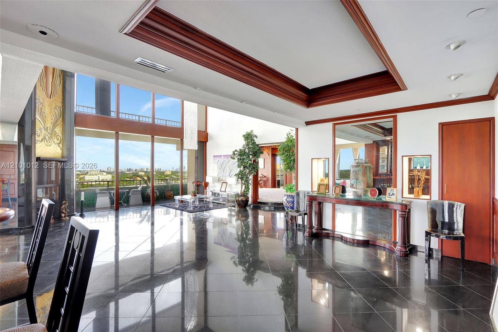 11113 Biscayne Blvd, Miami FL 33181