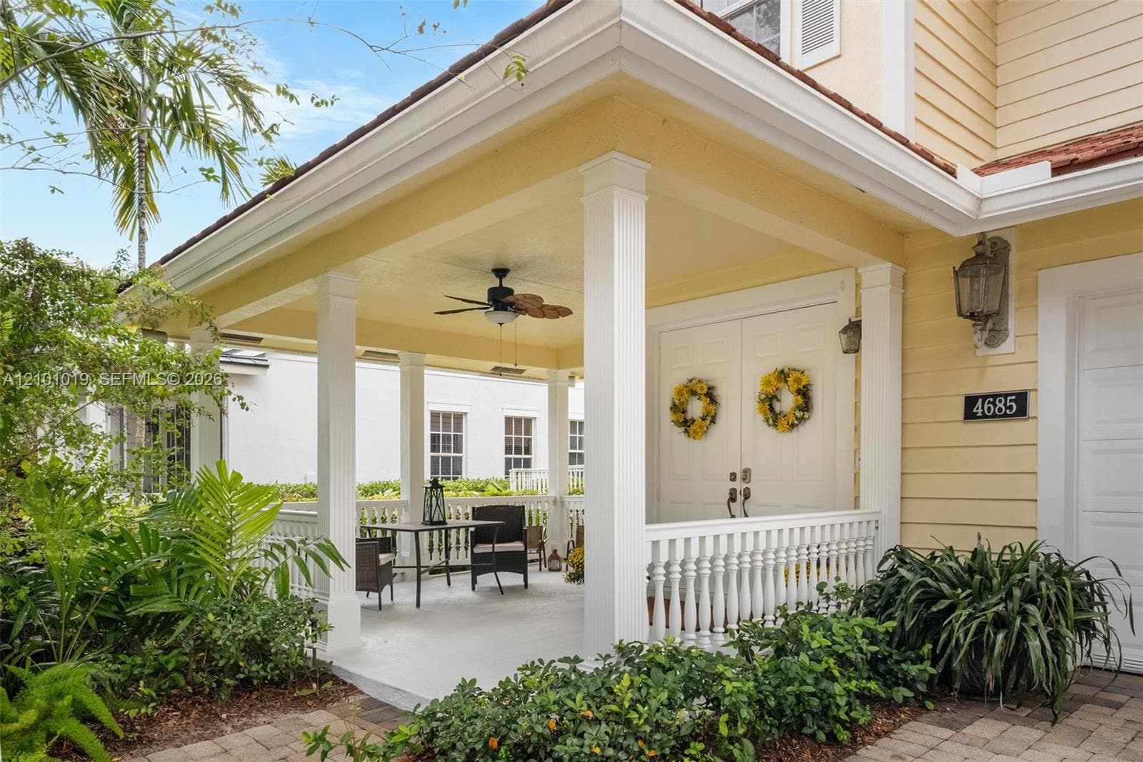 4685 Lakeside Ter, Davie FL 33314