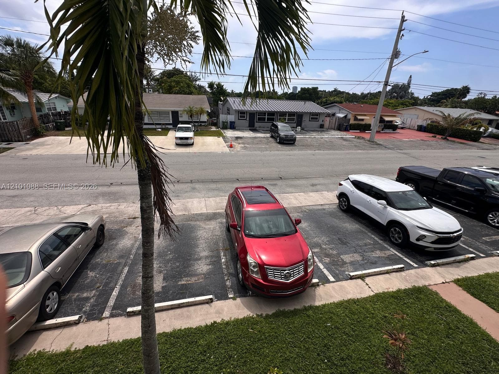 230 SW 11th Ave # 14, Hallandale Beach FL 33009