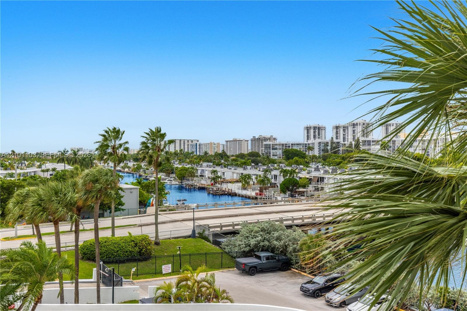 2500 PARKVIEW DR # 507, Hallandale Beach FL 33009