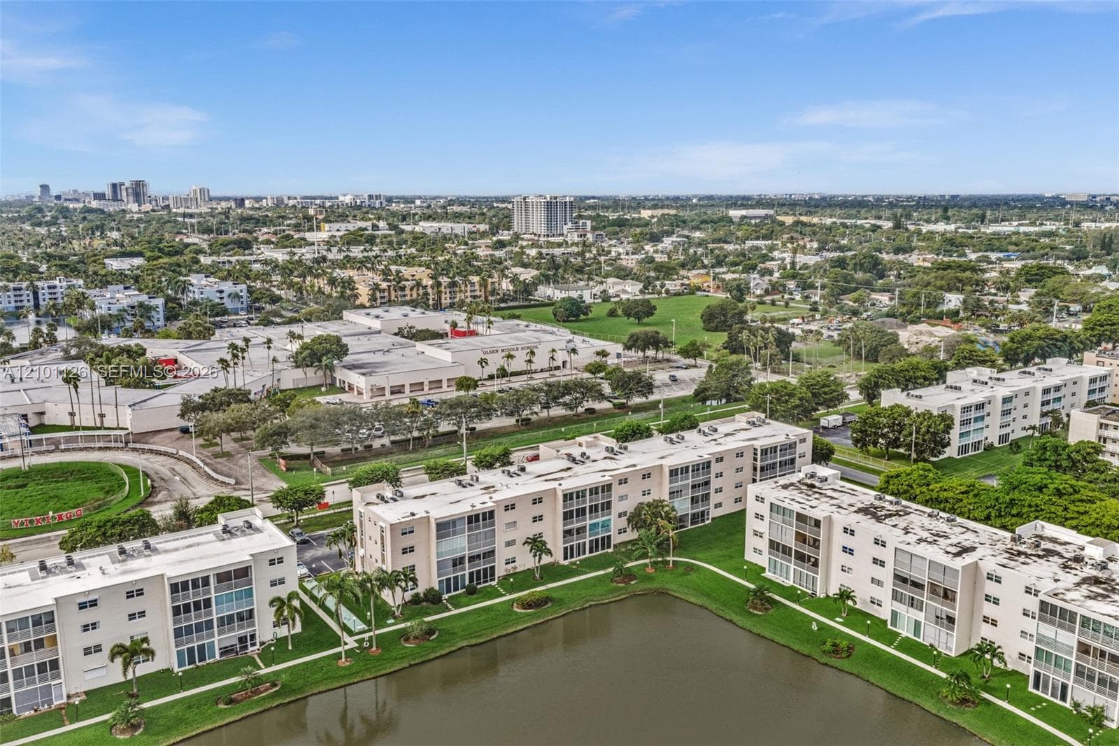 315 SE 11th Ter # 203, Dania Beach FL 33004
