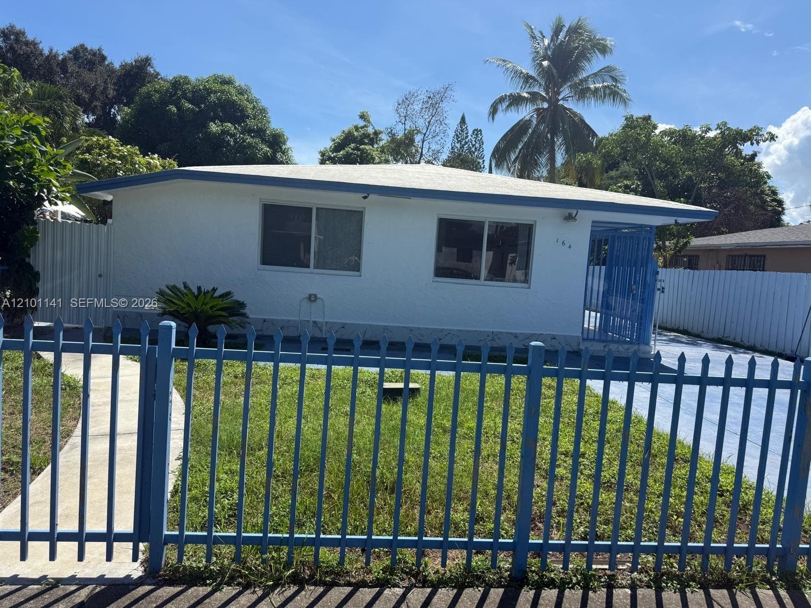 164 NE 169th St, North Miami Beach FL 33162
