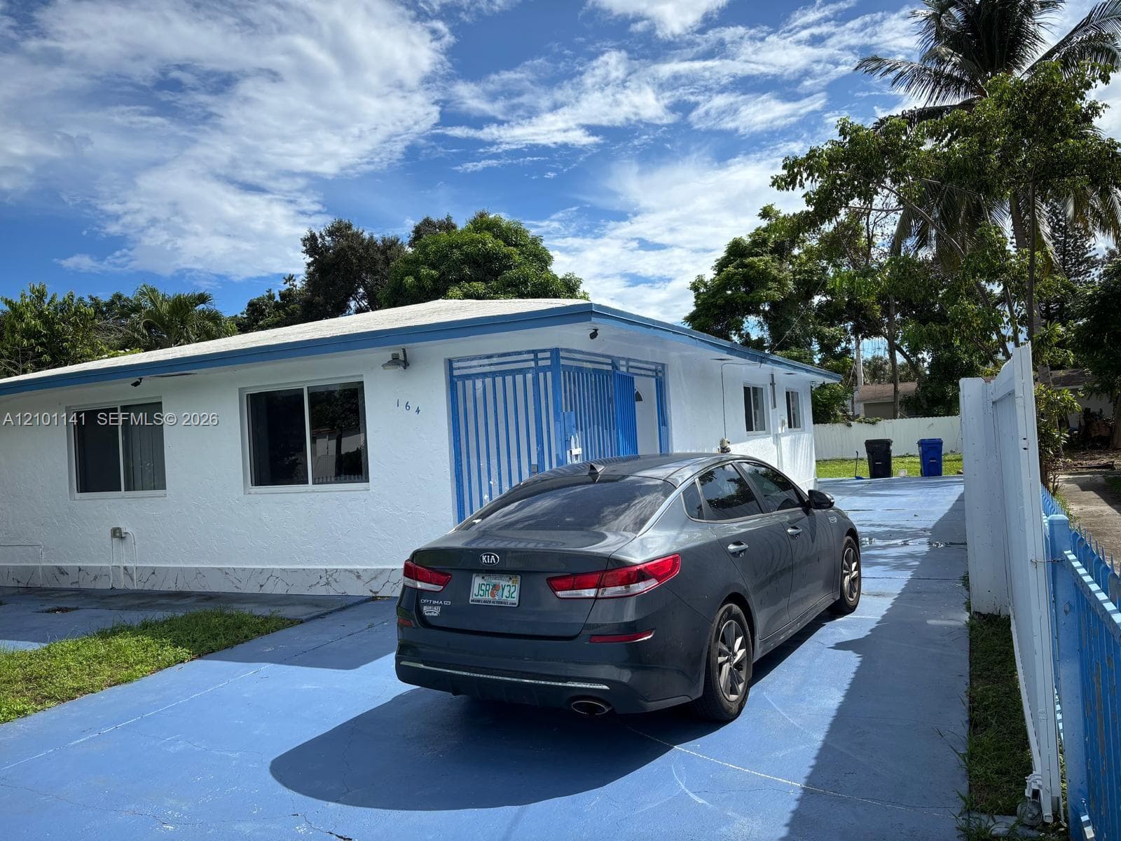164 NE 169th St, North Miami Beach FL 33162