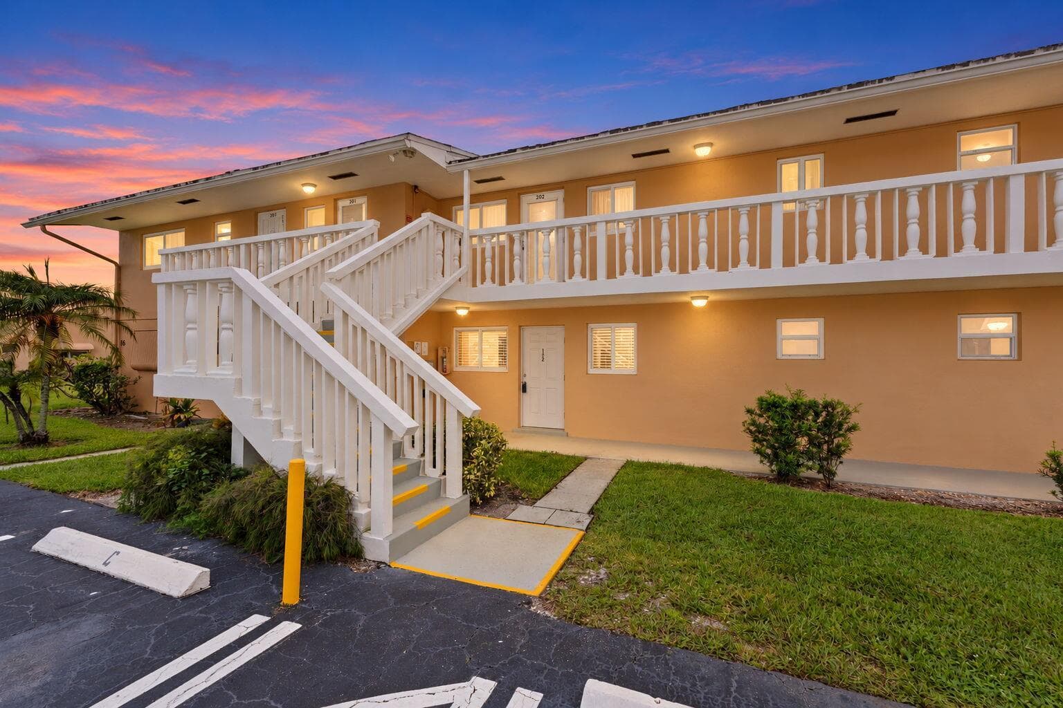 2192 NE 1ST Way # 102, Boynton Beach FL 33435