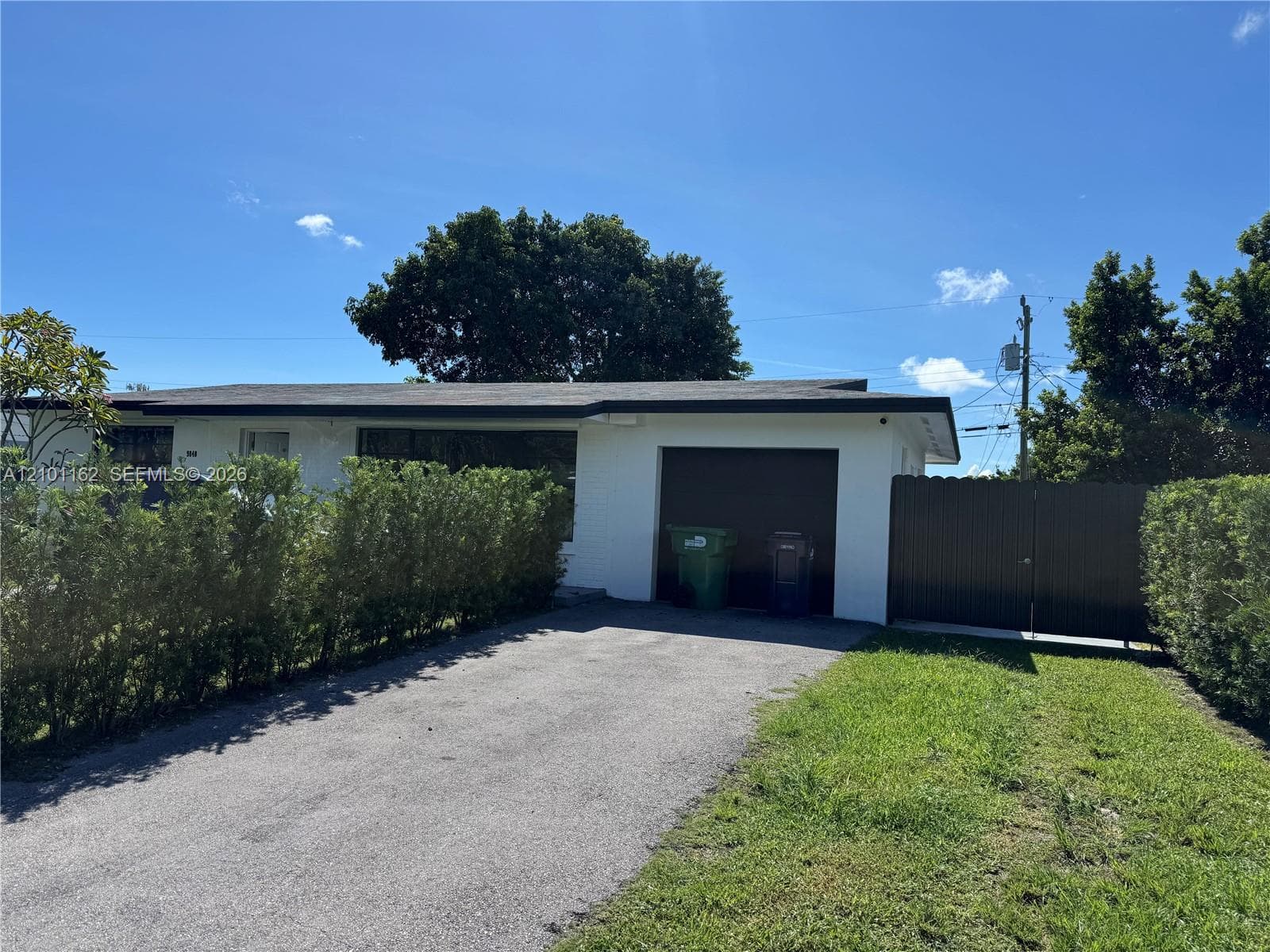 9840 SW 166th St, Miami FL 33157