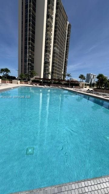 20301 W Country Club Dr # 826, Aventura FL 33180