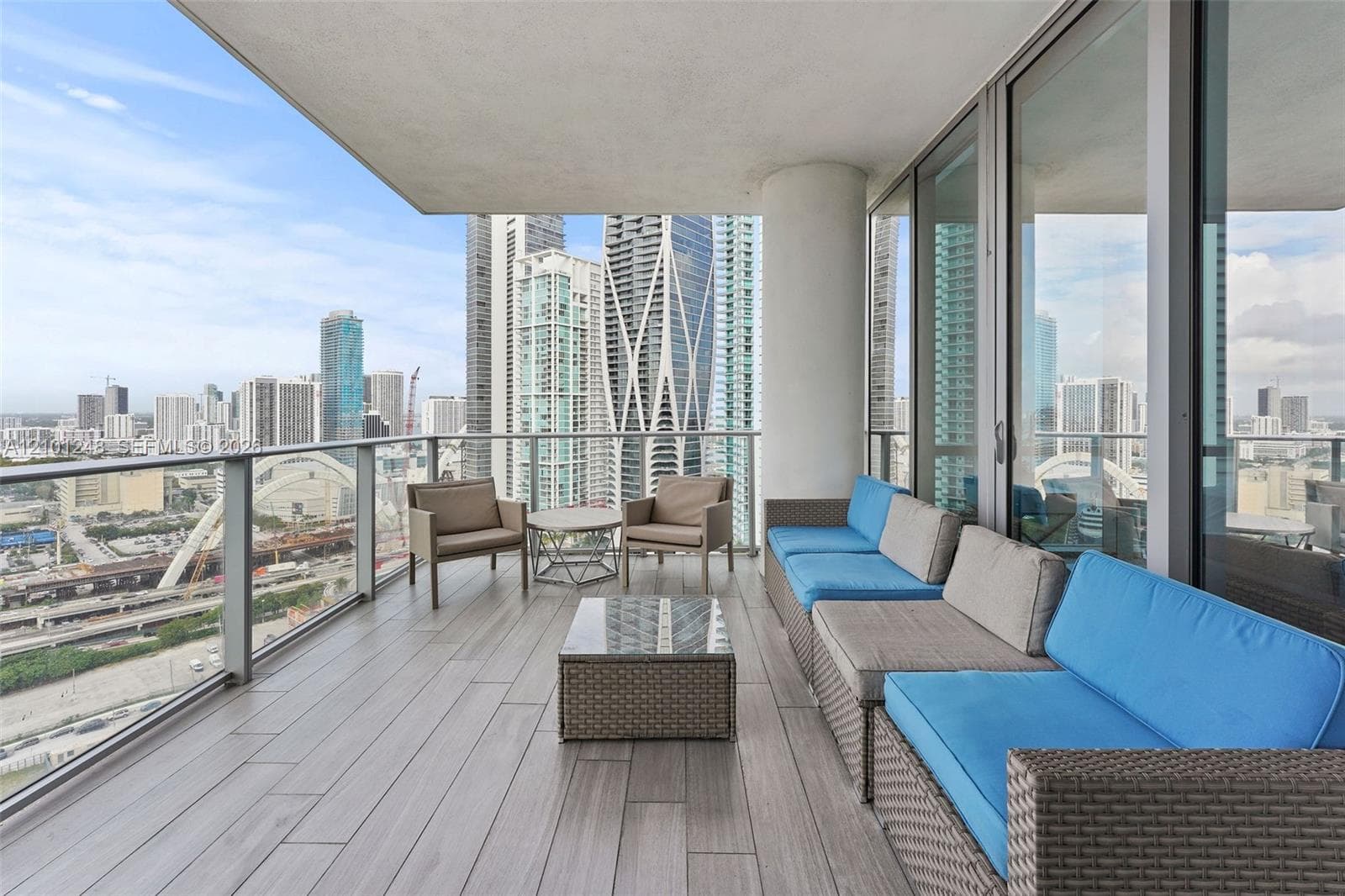 851 NE 1st Ave # 2601, Miami FL 33132