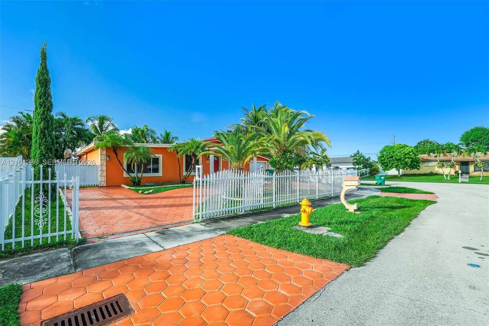 11840 SW 171st Ter, Miami FL 33177