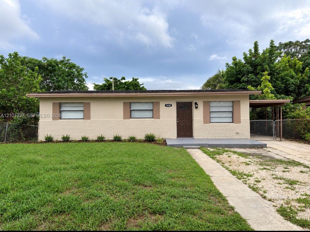 1636 NW 16th St, Fort Lauderdale FL 33311
