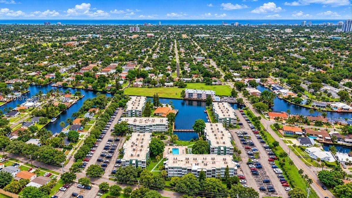 2751 Taft St # 404, Hollywood FL 33020
