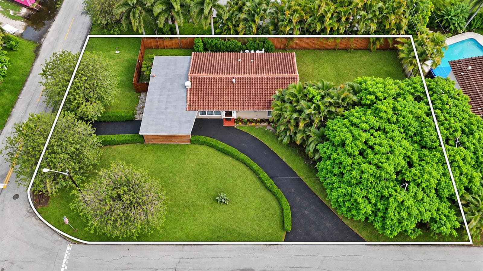 707 NW 24TH Street, Wilton Manors FL 33311